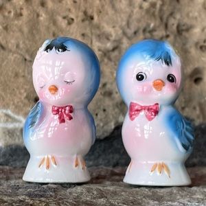 Bluebirds Vintage Lefton Salt and Pepper Shakers Set